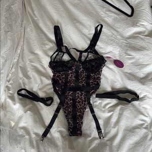 Leopard Print Lingerie Set with Black Straps